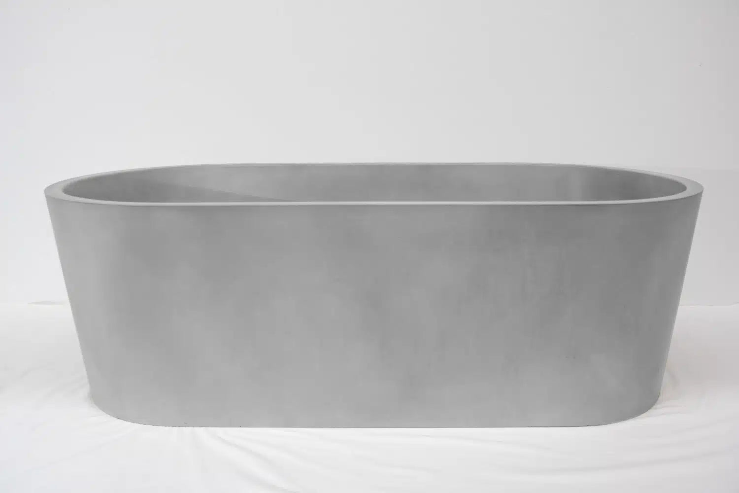 Kurva Concrete Bath - 1700x750x500mm Silver
