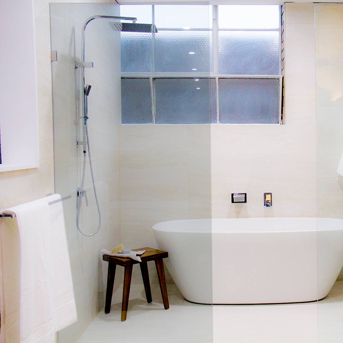 Shower Glass - Standard Return Panel
10x1197x2100mm