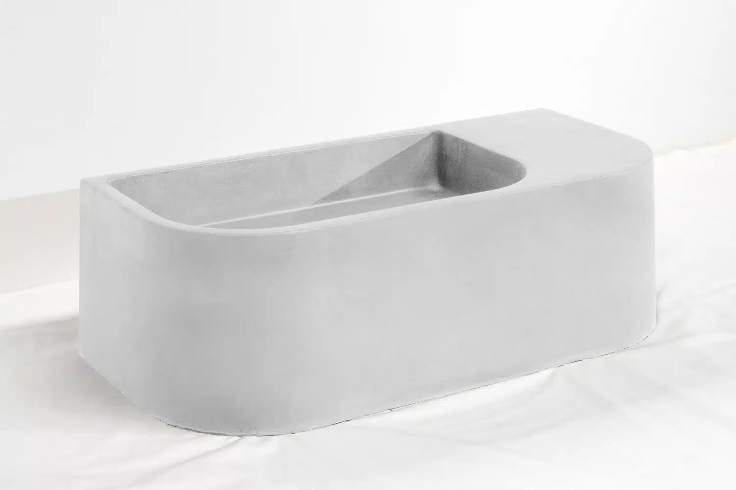 Flyta Concrete Left Basin - 670x320x220mm Cloud