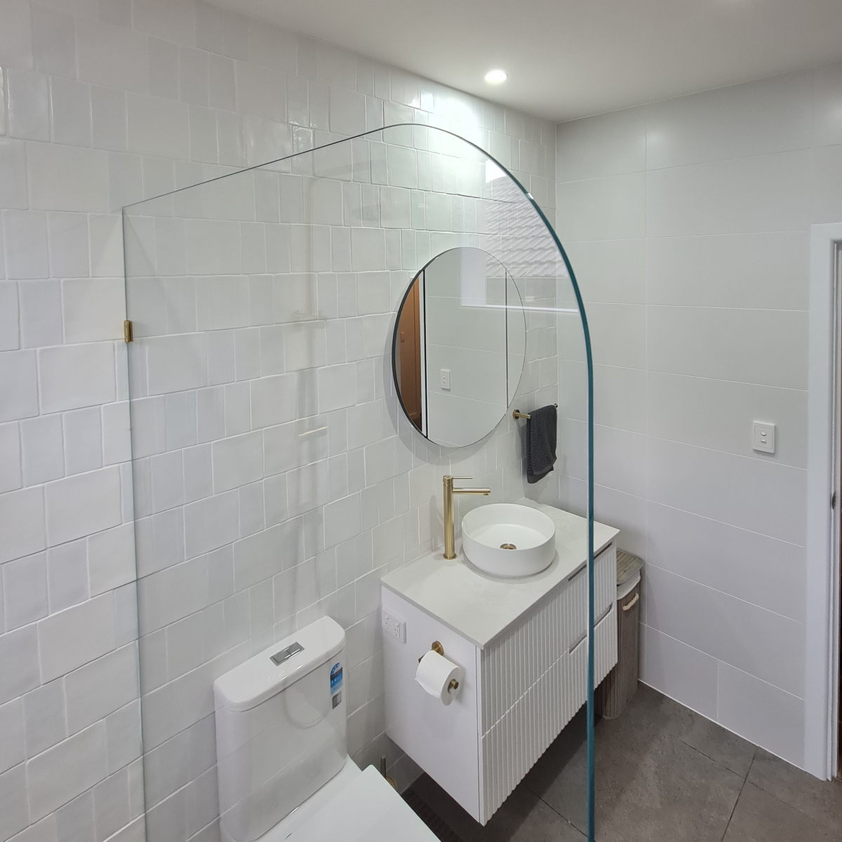 Shower Glass - Ultra Clear Return Panel
10x997x2100mm