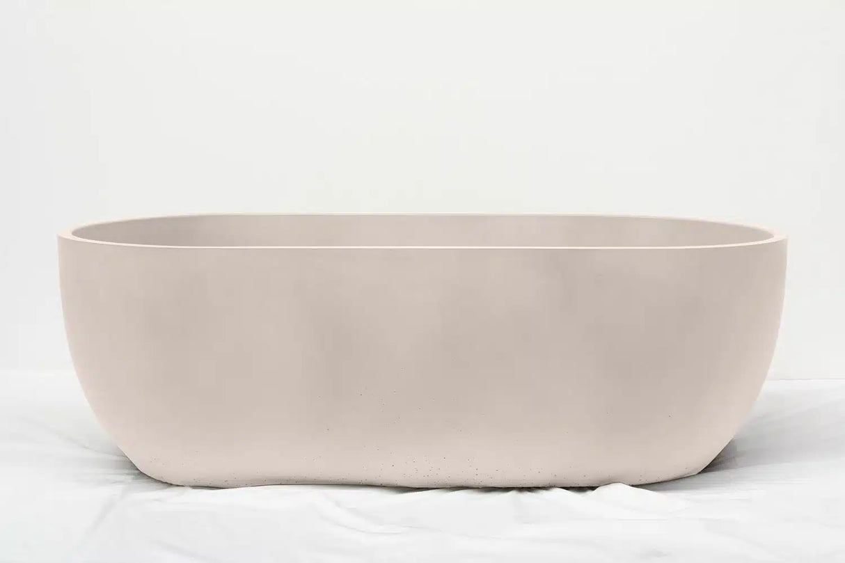 Yakt Jr - Concrete Bath/ Ivory