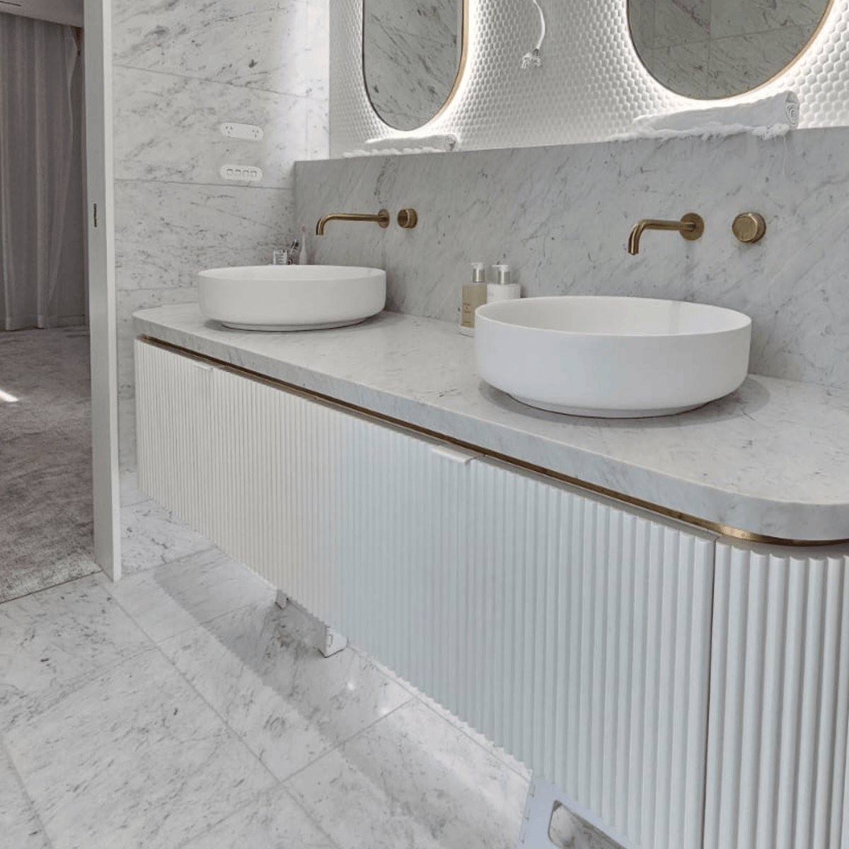 Georgia Above Counter Basin